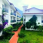 Ξενοδοχείο Sunshine 4*