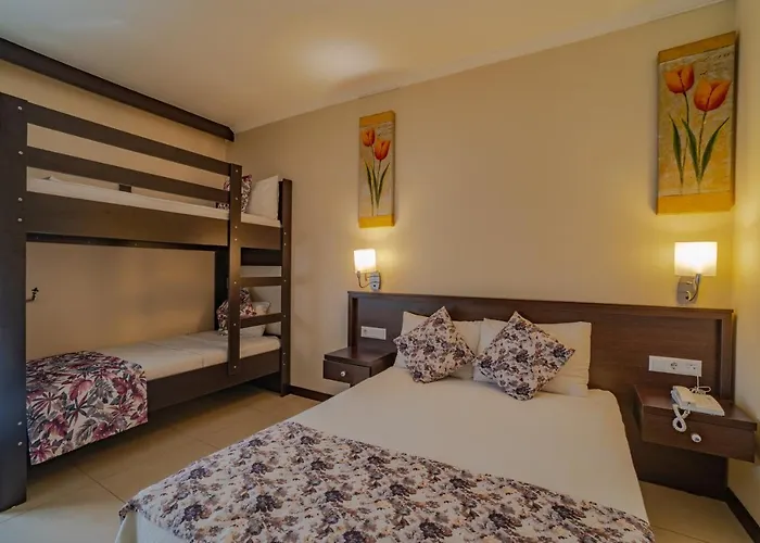 מלון Sunshine 4*