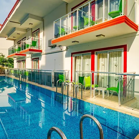 Sunshine Hotel 4*