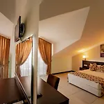 Hotel Sunshine 4*