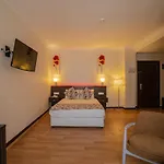 Sunshine Hotel 4*